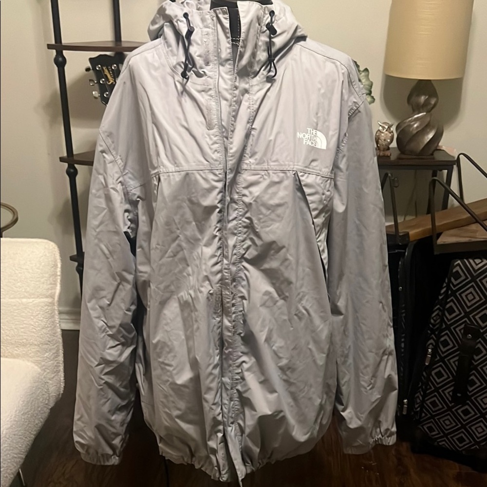 The North Face Men's Light Gray Raincoat